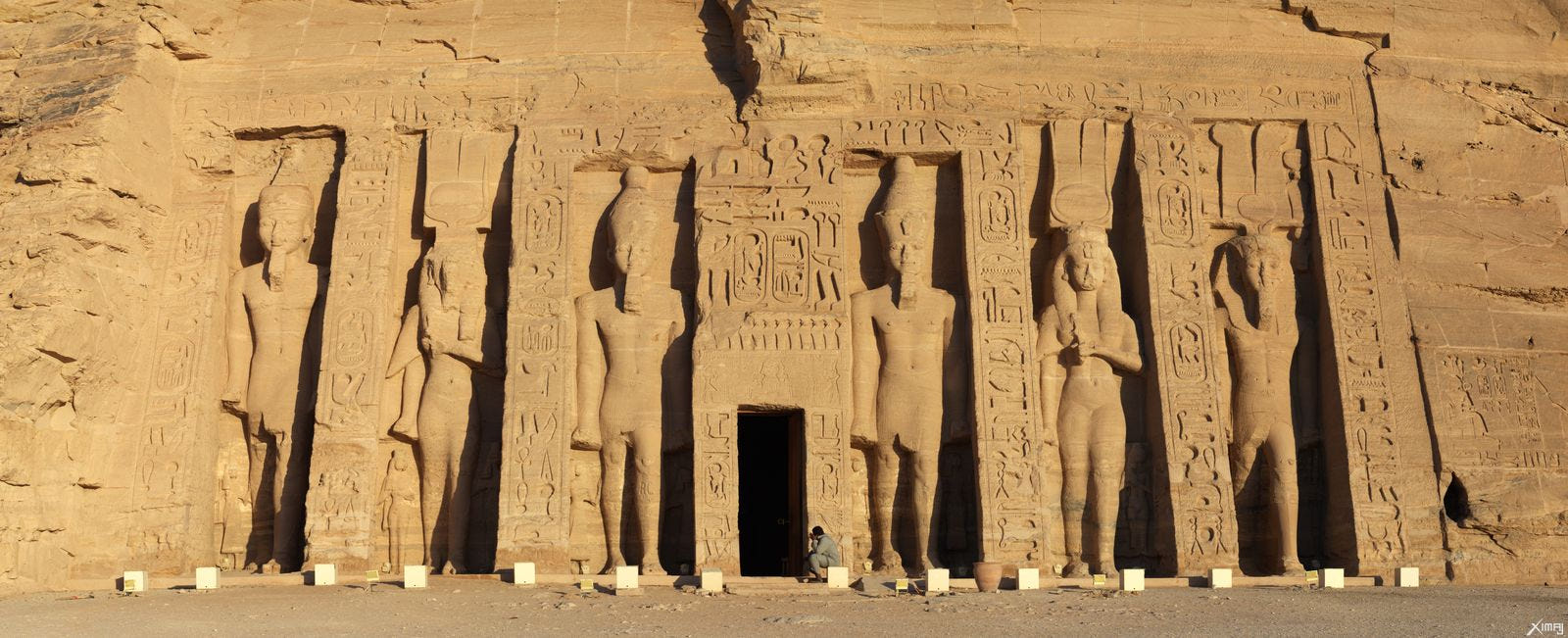 2 Day Aswan, Abu Simble and Luxor from Cairo